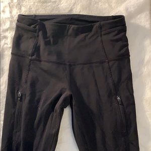 Lululemon 7/8th black leggings size 6